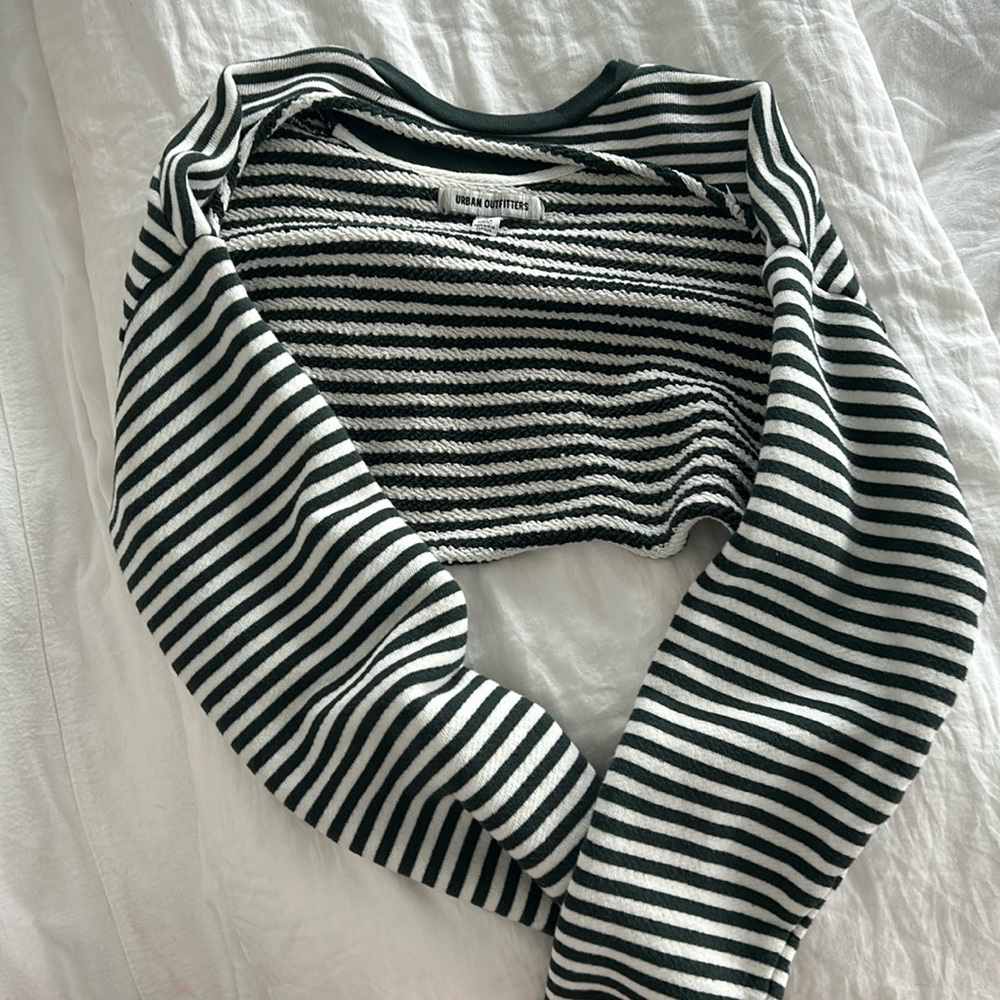 Sweater Green and white